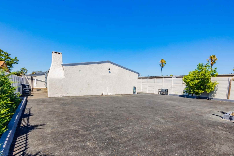 To Let 1 Bedroom Property for Rent in Kraaifontein Western Cape